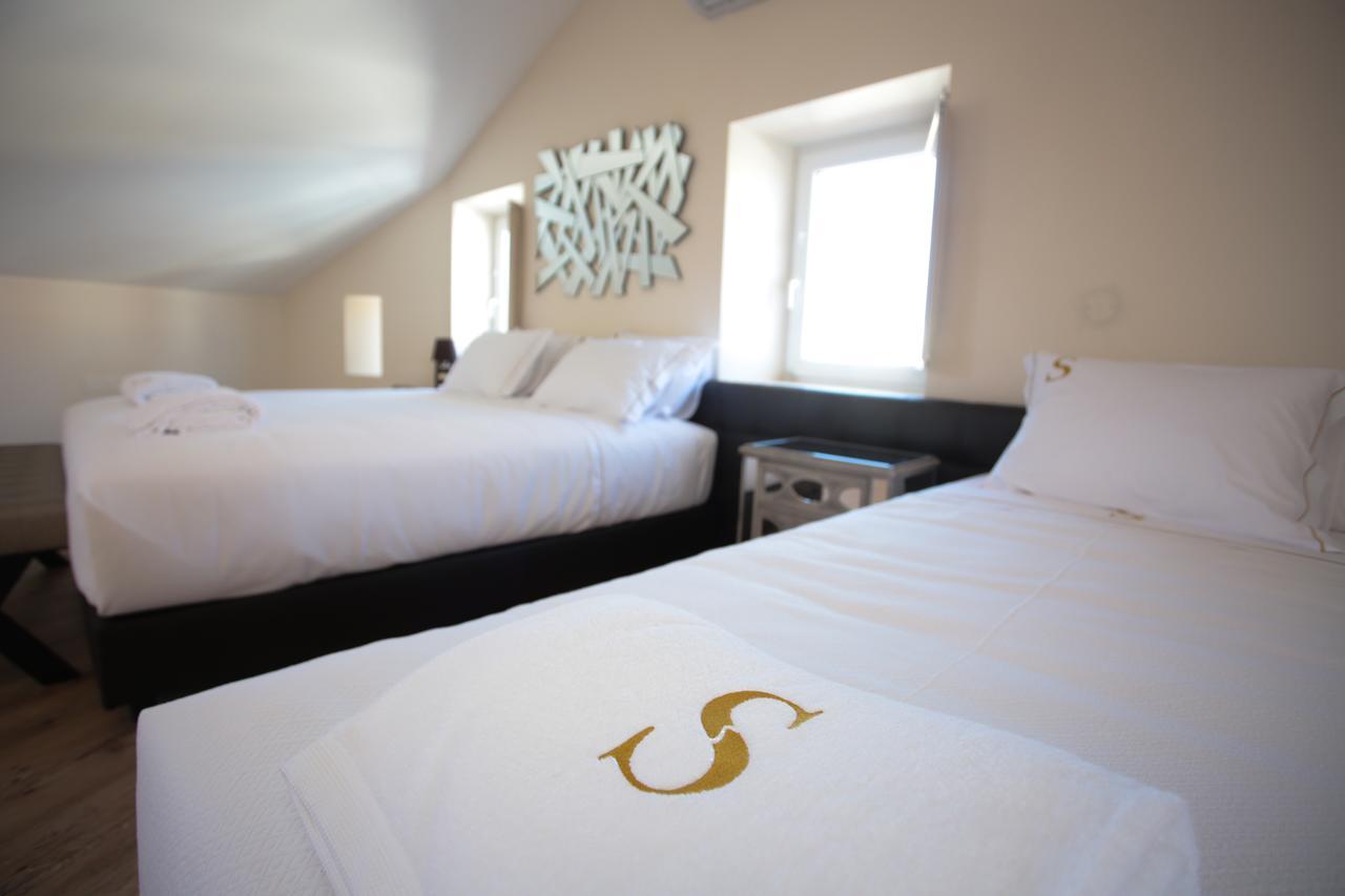 Couette-café Suites Guest House 3*