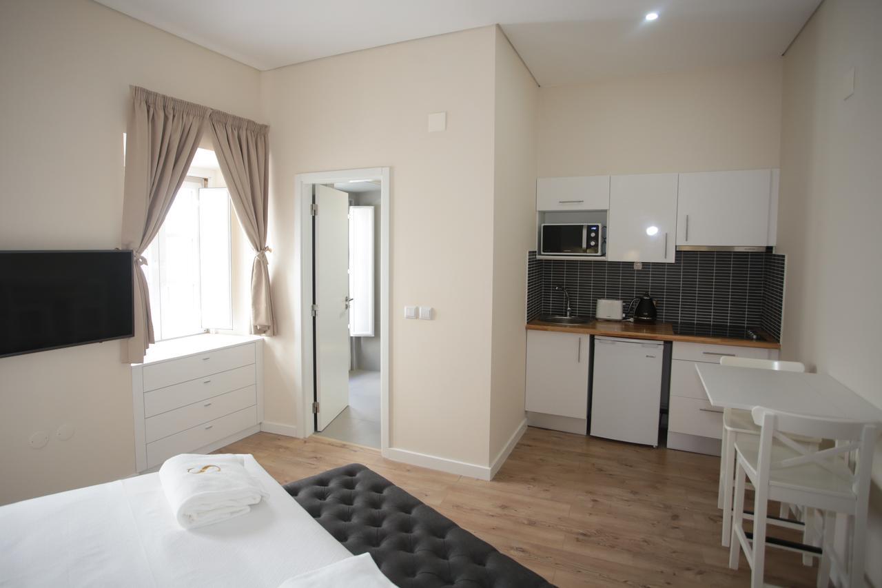 Couette-café Suites Guest House 3*
