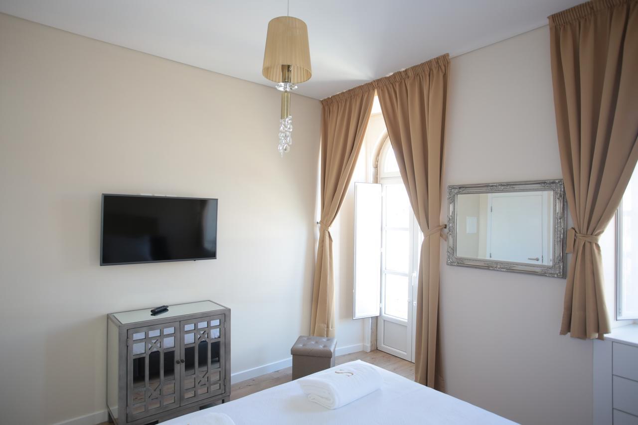 Couette-café Suites Guest House 3*
